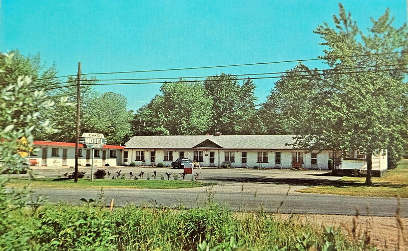 Travelers Motel (Sportsmen Motel) - Vintage Postcad